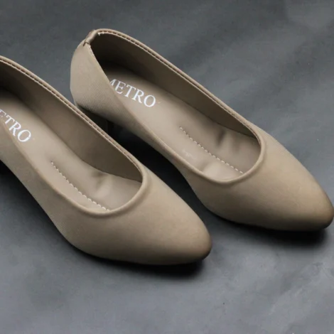 Women’s Classic Pointed-Toe Block Heels